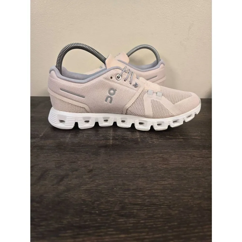 On Cloud 5 Pink Women’s Running Shoes Size 8 - Picture 2 of 8